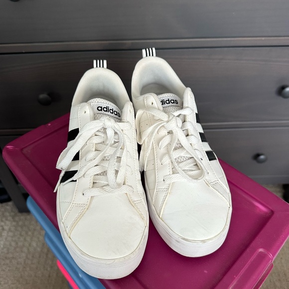 Adidas Classic White Sneakers - Picture 3 of 4